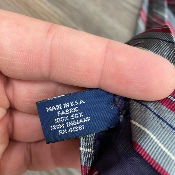 Polo Ralph Lauren Grey w/ Red Stripe Skinny Tie - Picture 4 of 5